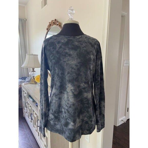 Black Tye-dyed long sleeve lightweight sweatshirt (size small) - Picture 1 of 2